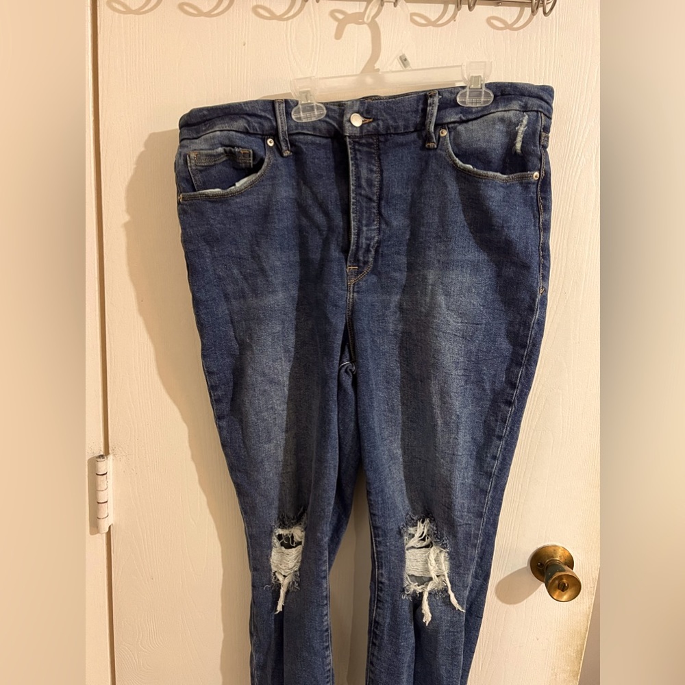 Good American ultra high waisted ripped jeans size 16